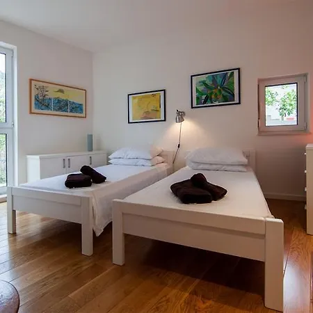 Villa Mara Vis Vis