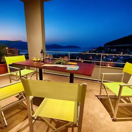 Mara Vis Villa *